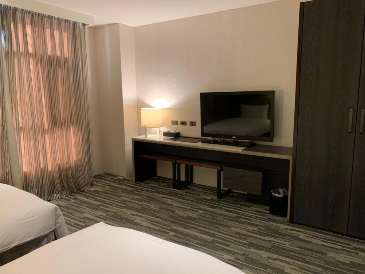 Chiayi Oriental Pearl International Hotel Fanlu Extérieur photo