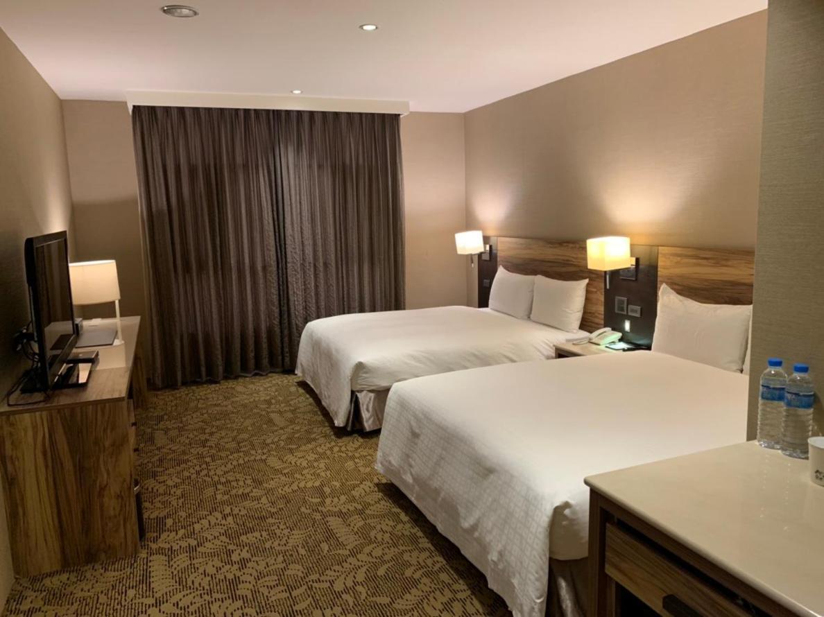 Chiayi Oriental Pearl International Hotel Fanlu Extérieur photo