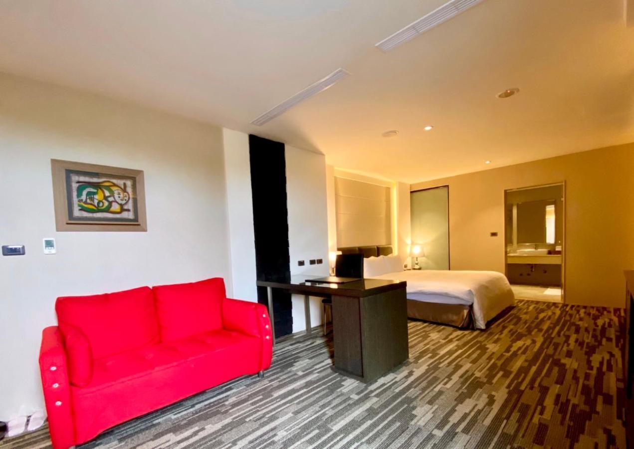 Chiayi Oriental Pearl International Hotel Fanlu Extérieur photo